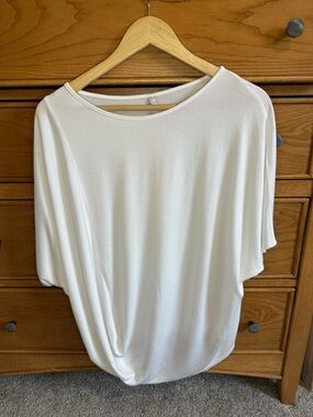 Athleta Dolman Womens Tee White Drapey Size L Workout Training Gym Oversized